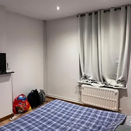 Δωμάτια σε οικογενειακή κατοικία Maison Lumineuse A Louer Avec Plusieurs Chambres